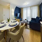 Lägenhet Stylowy W Centrum Gdyni 900 M Od Plazy By Renters