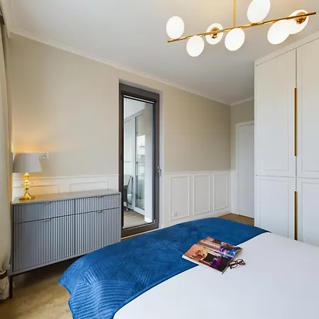 Stylowy W Centrum Gdyni 900 M Od Plazy By Renters Apartment