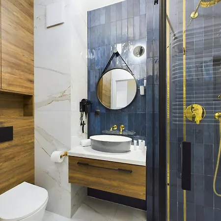 Stylowy W Centrum Gdyni 900 M Od Plazy By Renters Apartment Gdynia