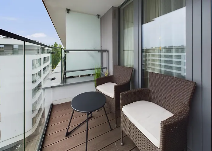 Stylowy W Centrum Gdyni 900 M Od Plazy By Renters Gdynia