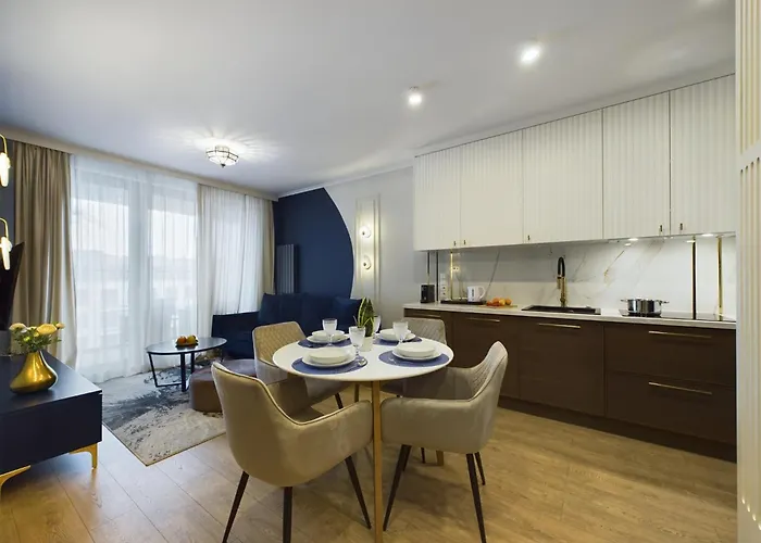 Apartment Stylowy W Centrum Gdyni 900 M Od Plazy By Renters