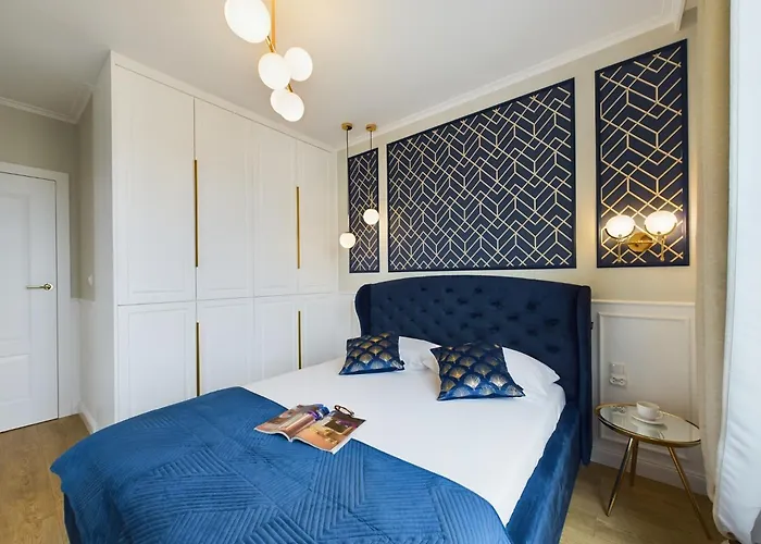 Apartment Stylowy W Centrum Gdyni 900 M Od Plazy By Renters Gdynia